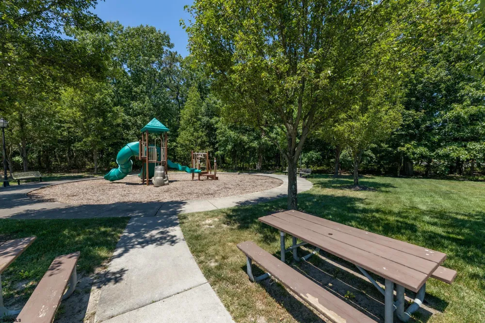 34 Trotters Ln Galloway Township, NJ 08205
