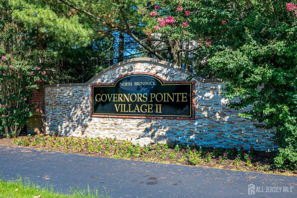 73 Goodwin Drive North Brunswick, NJ 08902