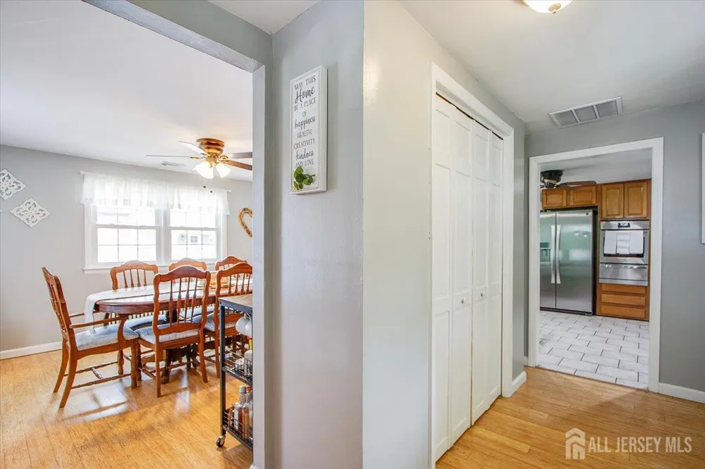 85 Othen Street Edison, NJ 08817