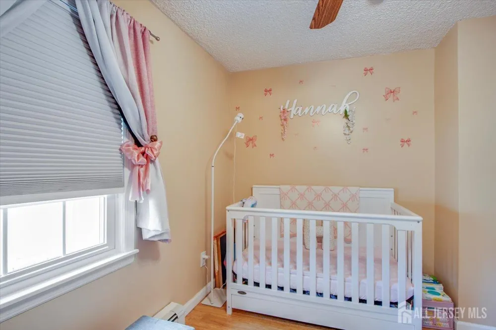 85 Othen Street Edison, NJ 08817