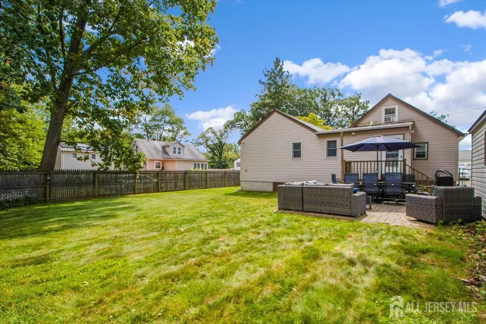 85 Othen Street Edison, NJ 08817