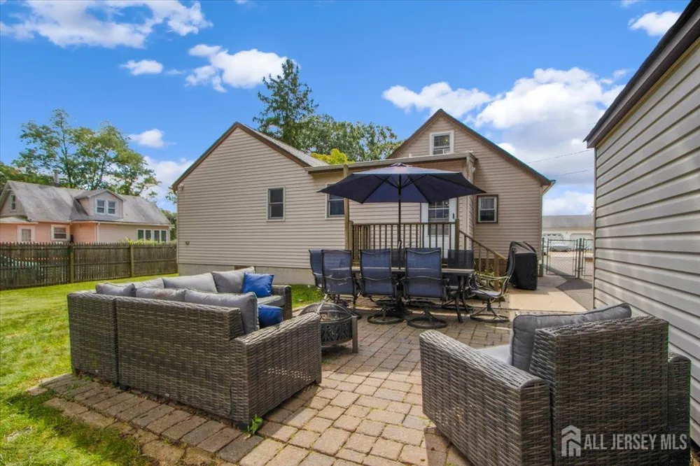 85 Othen Street Edison, NJ 08817