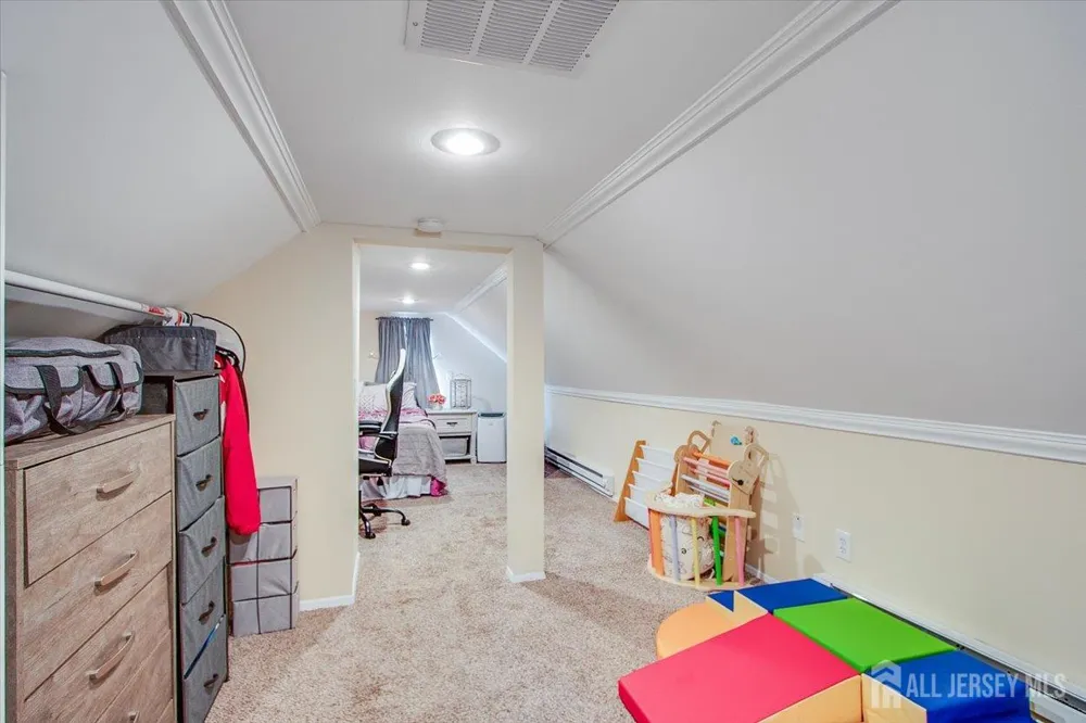 85 Othen Street Edison, NJ 08817