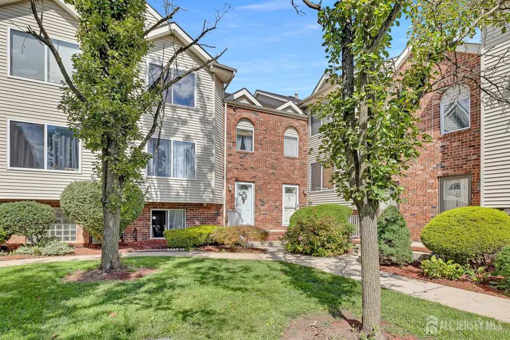 402 Holly Drive Perth Amboy, NJ 08861