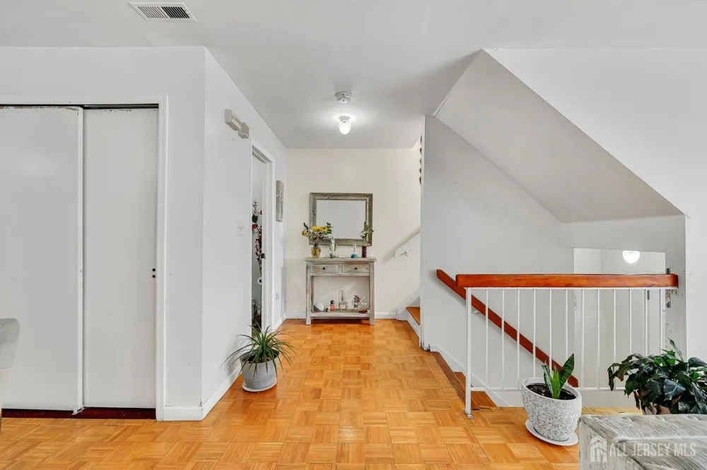 402 Holly Drive Perth Amboy, NJ 08861
