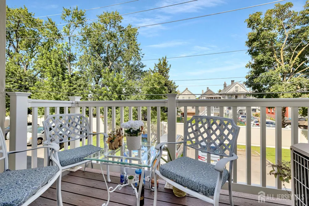 402 Holly Drive Perth Amboy, NJ 08861