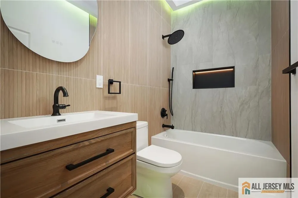 291 New York Avenue #2 Jersey City, NJ 07307