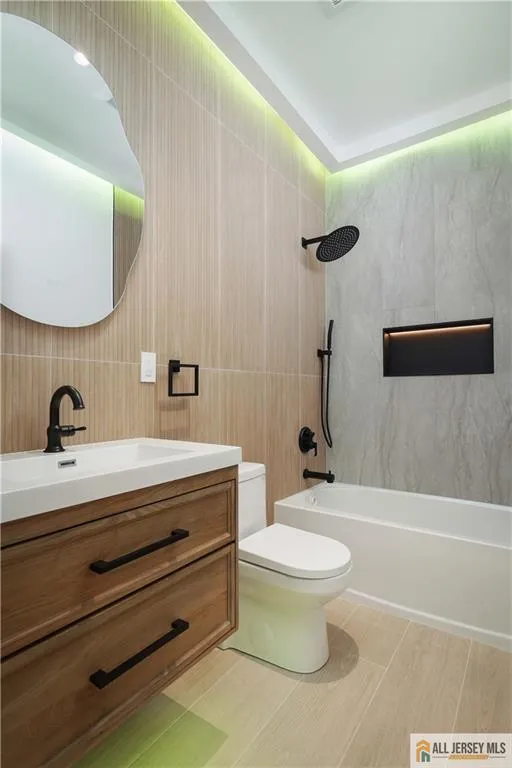 291 New York Avenue #2 Jersey City, NJ 07307