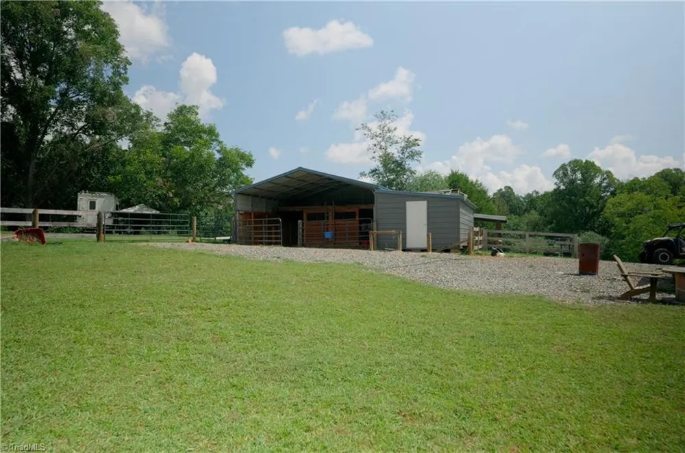 3505 NC Highway 66 S Westfield, NC 27053