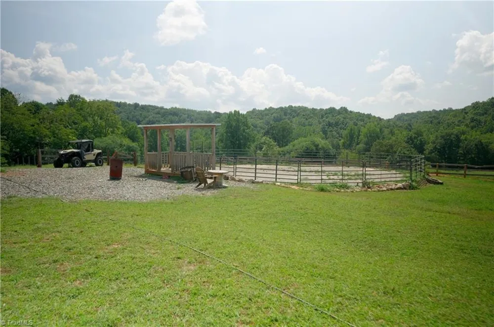3505 NC Highway 66 S Westfield, NC 27053
