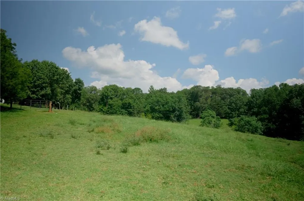 3505 NC Highway 66 S Westfield, NC 27053