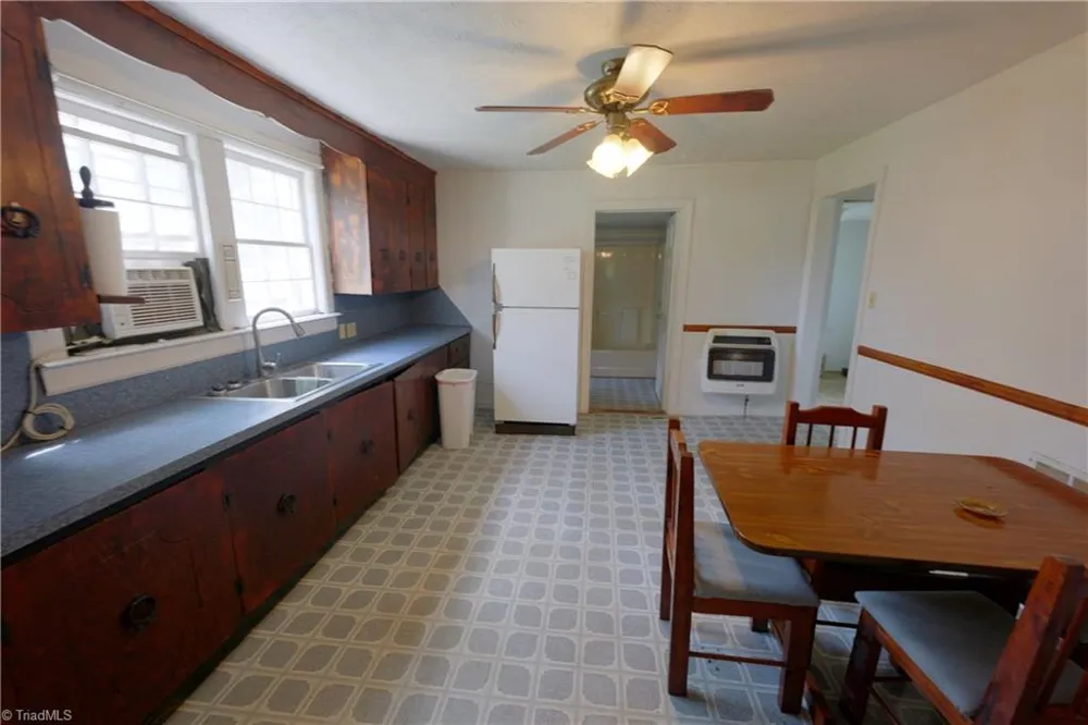 3505 NC Highway 66 S Westfield, NC 27053