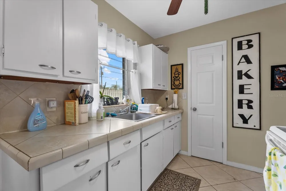 8392 MAUREEN AVENUE North Port, FL 34287