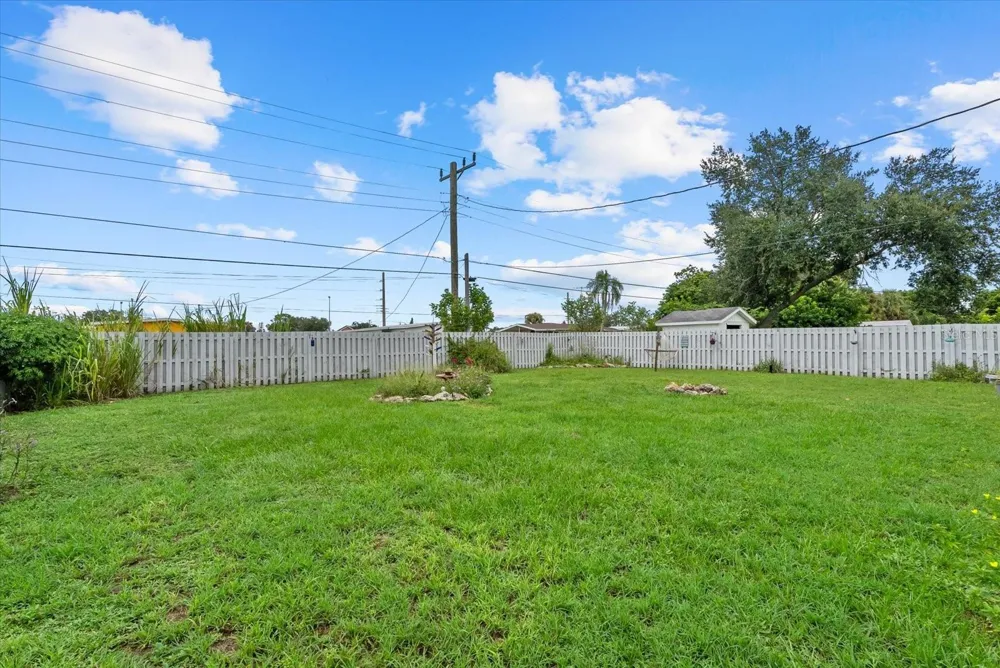 8392 MAUREEN AVENUE North Port, FL 34287