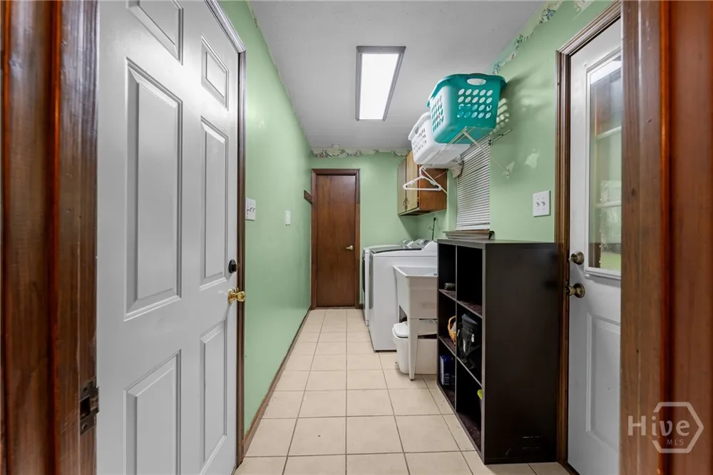 177 Bea Road Richmond Hill, GA 31324