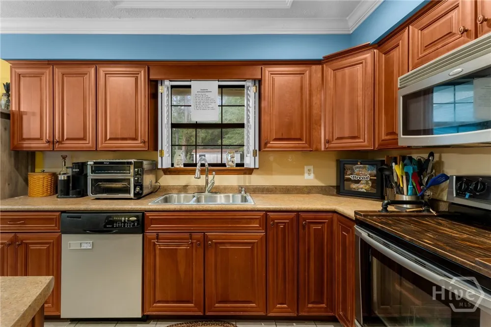 177 Bea Road Richmond Hill, GA 31324