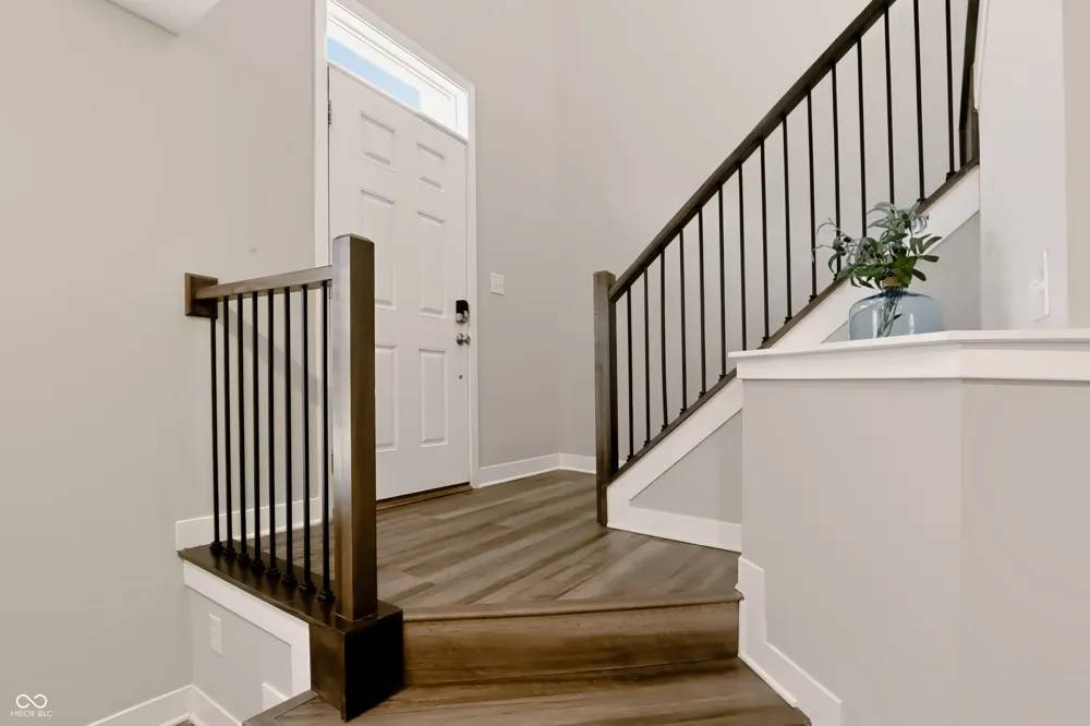 933 Yorkshire Lane Zionsville, IN 46077