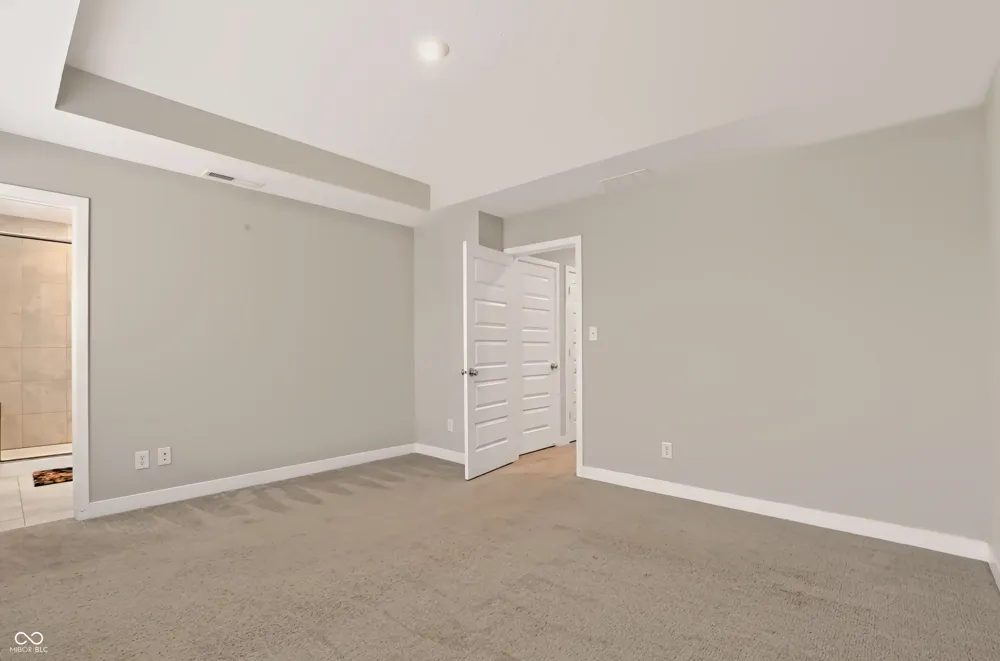 933 Yorkshire Lane Zionsville, IN 46077