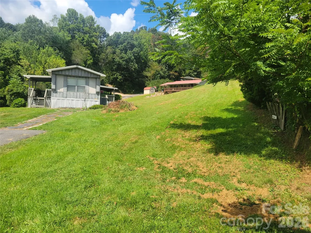 204 Kudzu Loop Waynesville, NC 28786