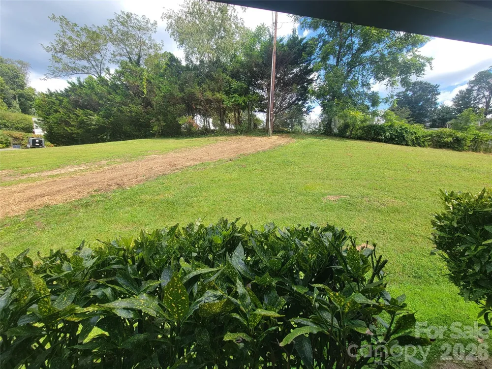 204 Kudzu Loop Waynesville, NC 28786