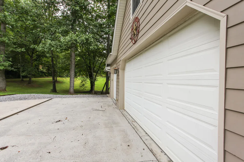 Swallowtail Ln Whittier, NC 28789
