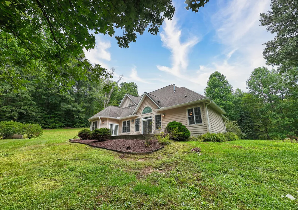 Swallowtail Ln Whittier, NC 28789