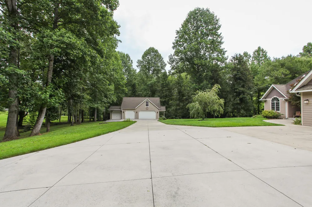Swallowtail Ln Whittier, NC 28789