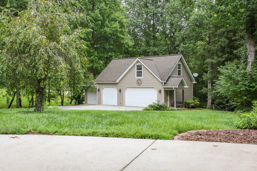Swallowtail Ln Whittier, NC 28789