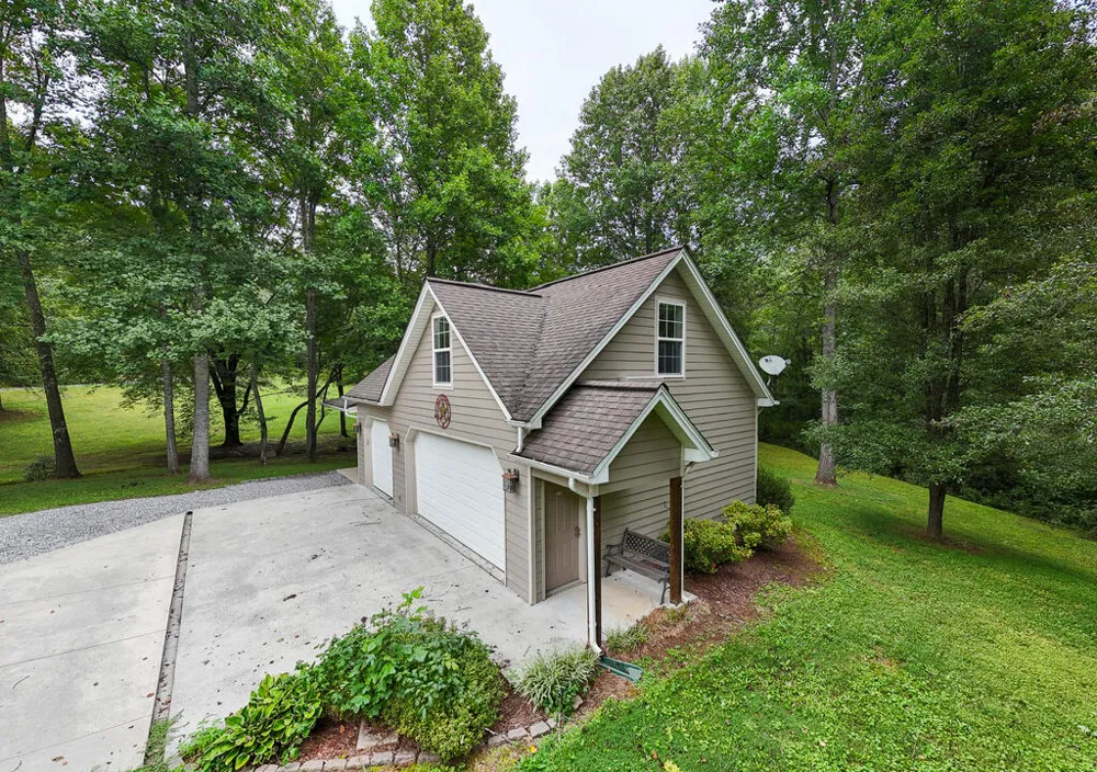 Swallowtail Ln Whittier, NC 28789