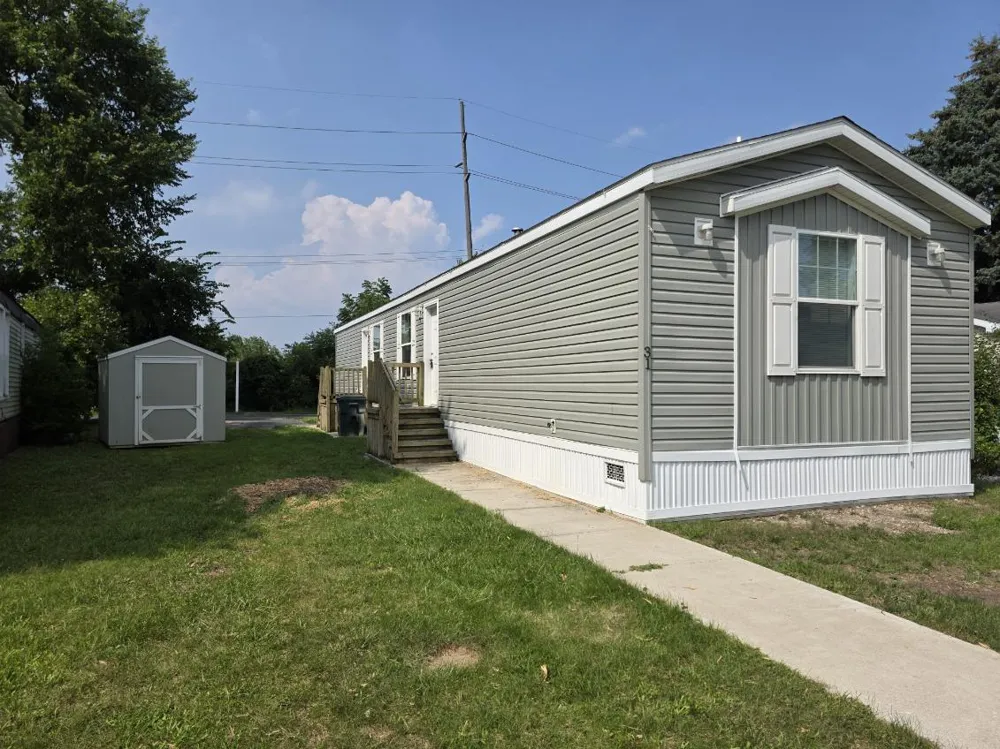 31 Bluebird Hill Drive, #393 Orion Township, MI 48359