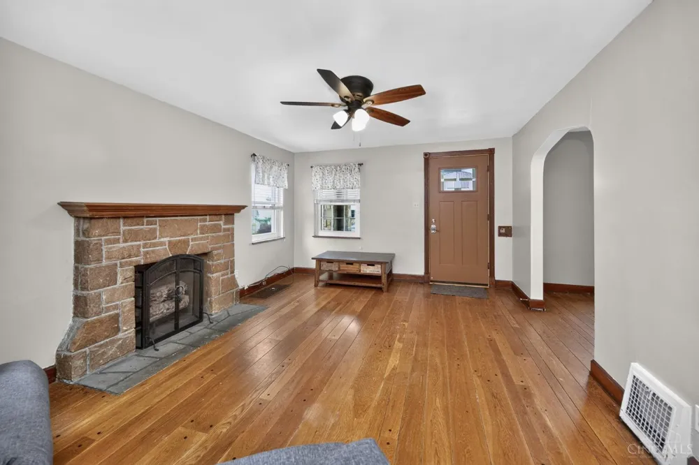 2169 Glenside Avenue Norwood, OH 45212