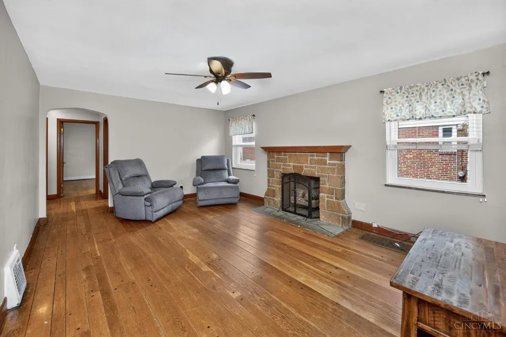 2169 Glenside Avenue Norwood, OH 45212