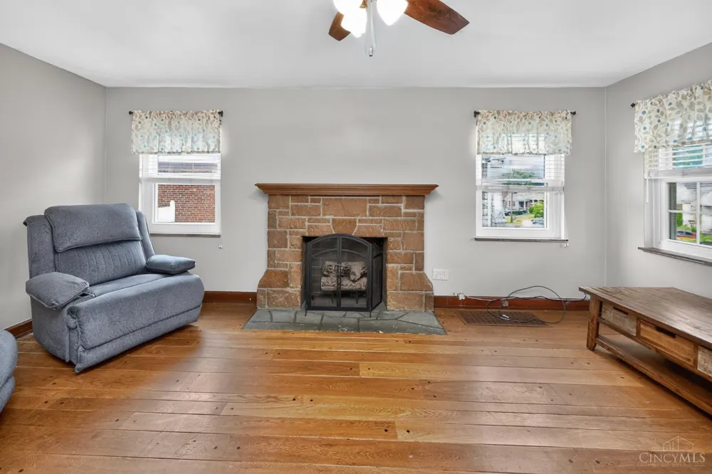 2169 Glenside Avenue Norwood, OH 45212