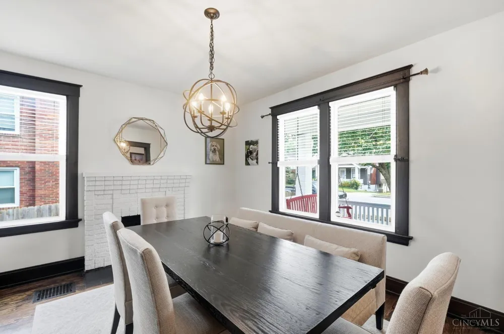 6116 Bramble Avenue Cincinnati, OH 45227