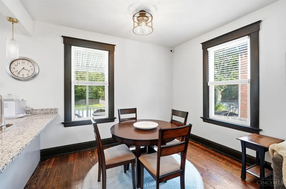 6116 Bramble Avenue Cincinnati, OH 45227