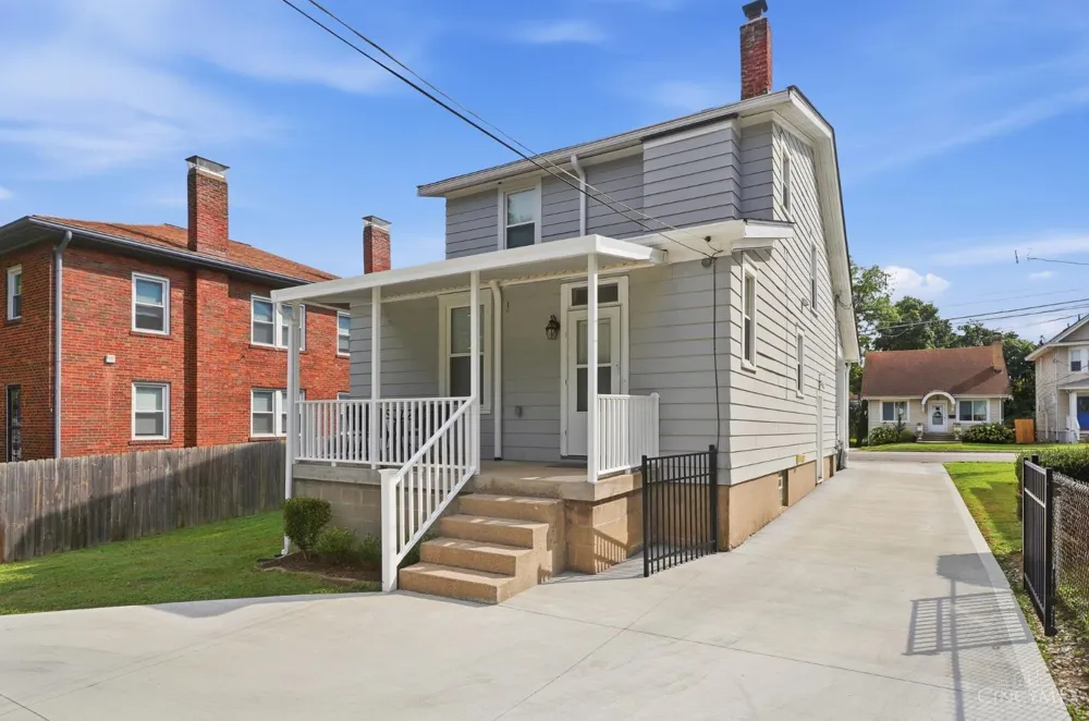 6116 Bramble Avenue Cincinnati, OH 45227