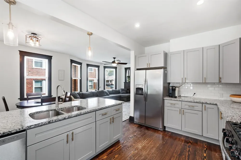 6116 Bramble Avenue Cincinnati, OH 45227