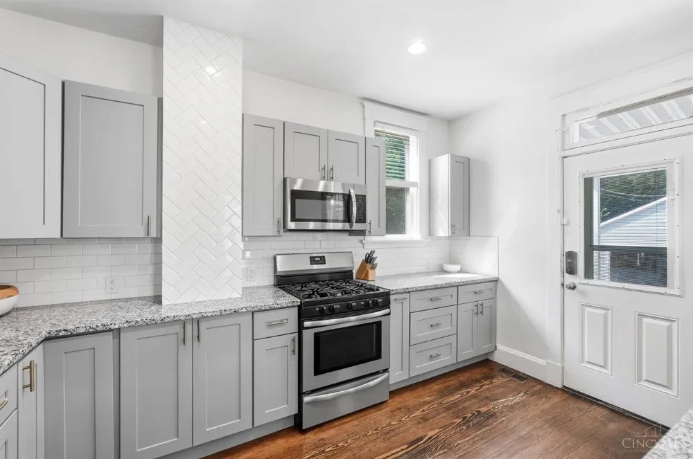 6116 Bramble Avenue Cincinnati, OH 45227