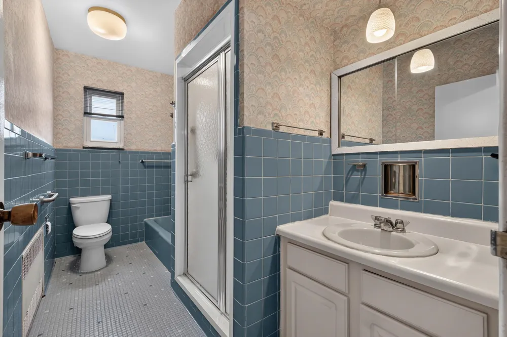 795 AVENUE C Bayonne, NJ 07002