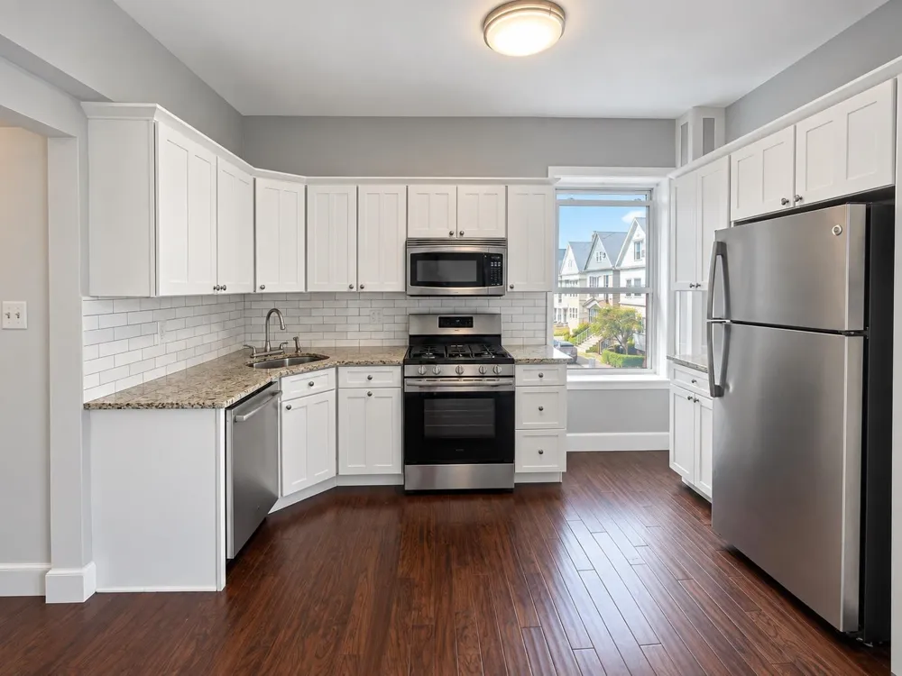 761 AVENUE A Bayonne, NJ 07002