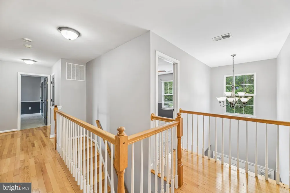 6046 PERSINGER HOUSE COURT Manassas, VA 20112