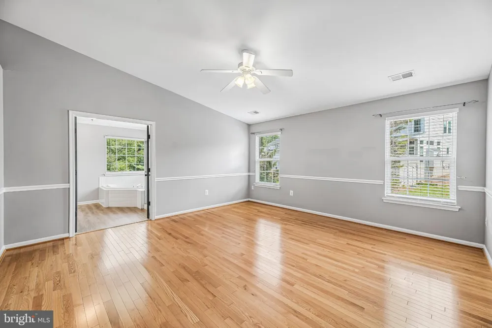 6046 PERSINGER HOUSE COURT Manassas, VA 20112