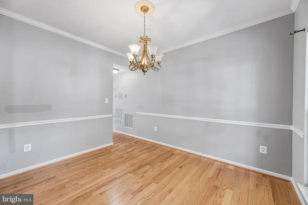 6046 PERSINGER HOUSE COURT Manassas, VA 20112