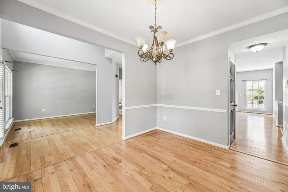 6046 PERSINGER HOUSE COURT Manassas, VA 20112