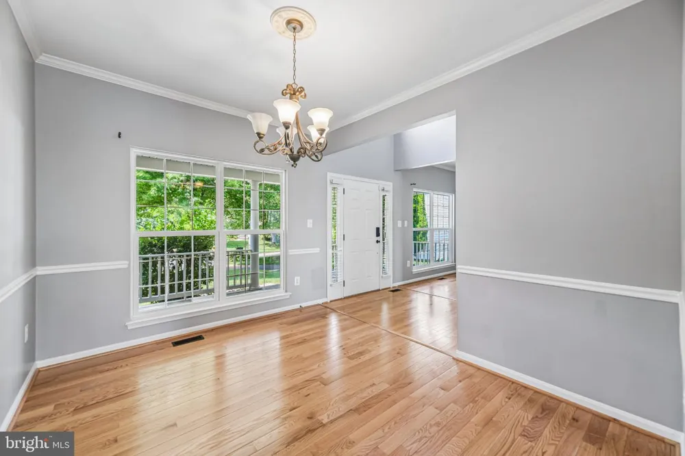 6046 PERSINGER HOUSE COURT Manassas, VA 20112