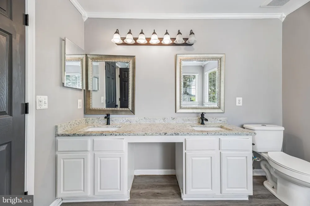 6046 PERSINGER HOUSE COURT Manassas, VA 20112