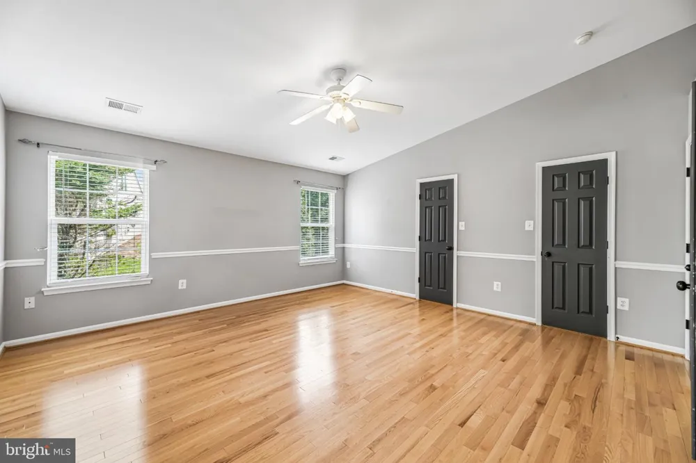 6046 PERSINGER HOUSE COURT Manassas, VA 20112
