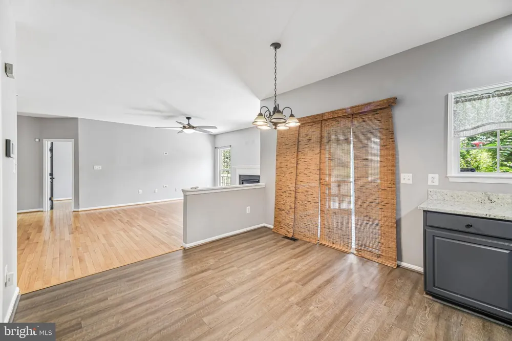 6046 PERSINGER HOUSE COURT Manassas, VA 20112