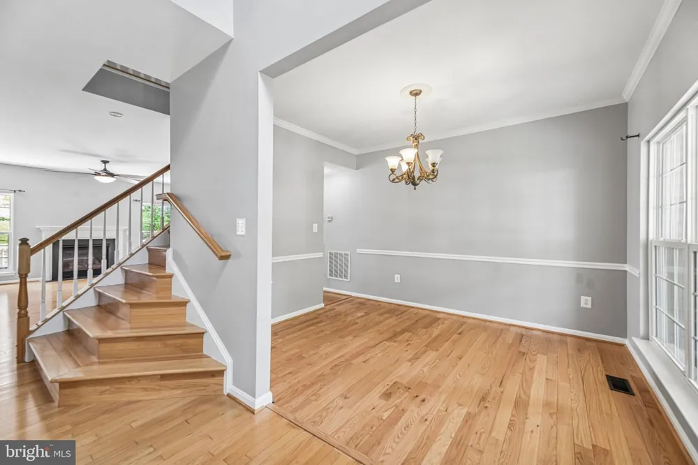 6046 PERSINGER HOUSE COURT Manassas, VA 20112