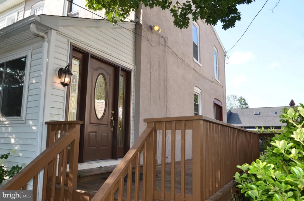 413 E LINCOLN STREET Media, PA 19063